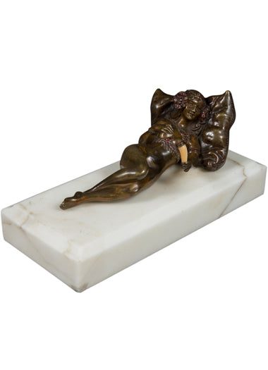 AN AUSTRIAN PATINATED BRONZE OF 'CLEOPATRA' BY ALFONSO TITZE